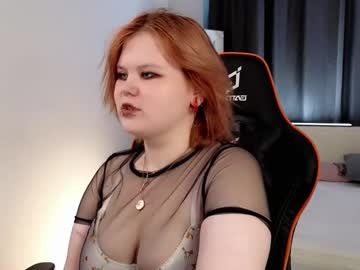 Erikabloom_, 23 years old, GOAL: sexy moves and shake boobs [134 tokens remaining] Welcome to my room<3 #young #bbw #daddysgirl #goth #curvy, webcam photo