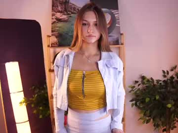 Erleneash, 18 years old, Goal: Water drops on my neck and shoulders - Hi, I'm Mia! Using lush first time! Patterns: 33/55/77/111 #new #18 #shy #teen #blonde [0 tokens remaining], webcam photo
