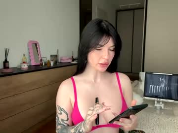 Ernesta_guevara • slavicbeauty30y • Bucuresti, Romania • public