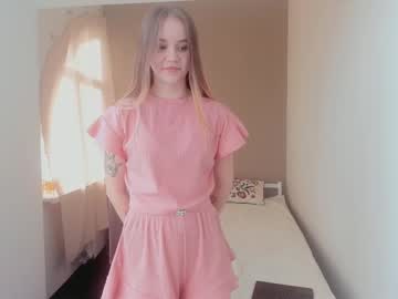 Ero_room, 18 years old, Goal reached! Thanks to all tippers! #new #smalltits #natural #skinny #shy, webcam photo