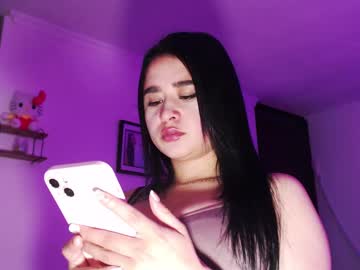 Squirting cam girl Esenciaexotica17 age 28 yrs live now