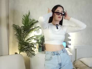Skinny Asian cam girl Esmeaxley | 20 yrs live in HD