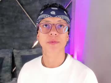 Evan_smitt_, 22 years old, GOAL: send me a kiss ? [5 tokens remaining] I use my toys and imagination to feel with me #ftm #bigclit #armpits #young #smalltits, webcam photo