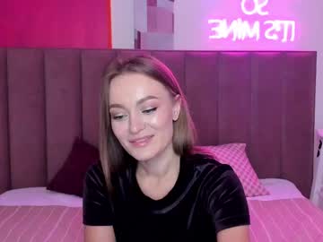 Evelynpoole, 25 years old, spank ass  hard [98 tokens left] ready to be my guide? #new #blonde #young #shy #natural, webcam photo