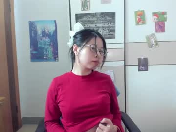 Skinny Asian cam girl Everhigh live in HD