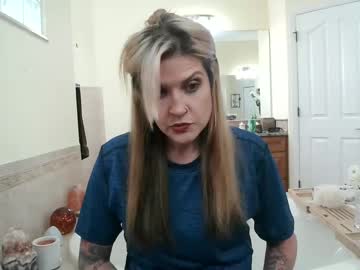 Everleighlux • privateshow35y • Florida, United States • public