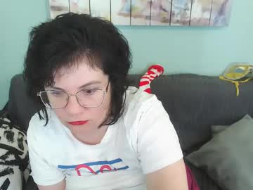 Everly_rays, 37 years old, ????Let's have fun #new #mature #milf #nonude #feet buy beer  fo me? [12 tokens remaining], webcam photo