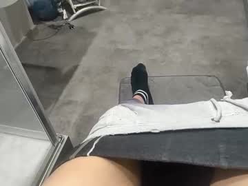 Everythingforyoubabe big cock cam stud 29 yrs streaming live