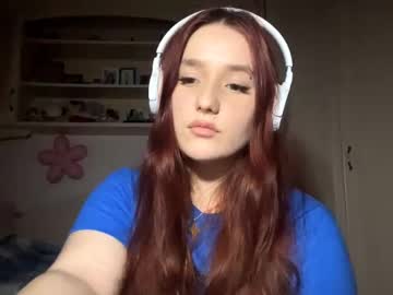 Fairy_glimmer, 18 years old, GOAL >Lift up my T-short and Squeeze my chest< #new #18 #redhead #cute #shy [70 tokens remaining], webcam photo