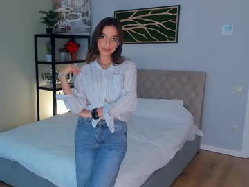 Fansy_life, 18 years old, CB looks like wonderland...Hi! My name is Khalifia! my 1st day here! #teen #young #shy #new #cute goal:Flash pussy^^ [105 tokens remaining], webcam photo