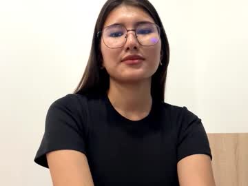 Feleciahamic, GOAL - eye contact #new #18 #young #cute #shy [20 tokens remaining], webcam photo