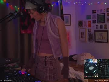 Fernydew • vibes33y • Australia • public