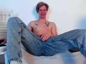 Hairy cam model Flexableboy, 18 yrs live now