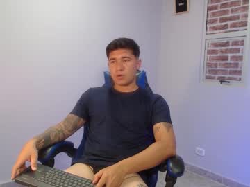 Feet Cams Live model Fliprodriguez, age 27 streaming Foot Fetish VR