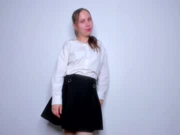 Flosieeore, 18 years old, GOAL: remov shirt [100 tokens remaining] This is my first day here :) lat's fun together #18 #skinny #teen #shy #new, webcam photo