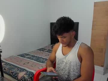 Muscle cam star Fox_evans, 18 yrs