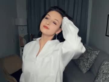 Foxy_raye, 18 years old, Goal: Slipping down the straps  #new #shy #teen #18 #young [323 tokens remaining], webcam photo