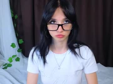 Francescarr, GOAL: massage boobs close up [67 tokens remaining] Bring my name, my name is Francis and here I know my first day, let's know each other closer? #new #skinny #bigass #18 #teen, webcam photo