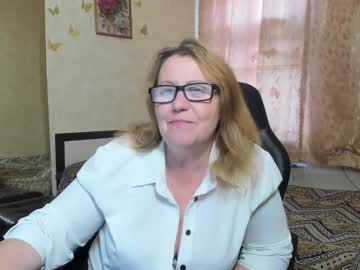 Fraumartha • pantyhose50y • Chaturbate • public