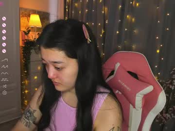 Freyaraya, 20 years old, GOAL: ?for lucky day? [33 tokens remaining] Glad hear u here? #asian #18 #smalltits #young #bigass, webcam photo