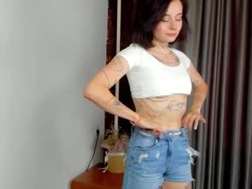 Frost_grove, 18 years old, GOAL: Good Start [44 tokens remaining] Welcome to my room! #feet #skinny #18 #new #bigboobs, webcam photo