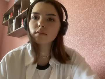 Frosted_bloom, 18 years old, 1st STREAM! GOAL - Guess what my eye color isˆ^ #new #teen #shy #cute #skinny [0 tokens remaining], webcam photo