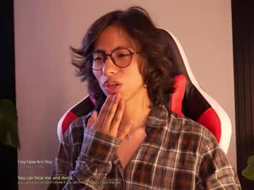 Gabiito_, 18 years old, Goal: Erotic dance with oil naked #young #18 #latin Glad to see u, i'm #new #shy  [393 tokens remaining], webcam photo
