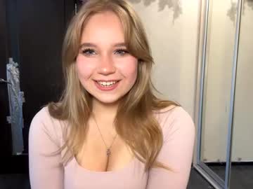 Gaynaamond, 18 years old, Goal: Tease with my top! Hwey guys, i am Cate! #new #shy #18 #bigboobs #blonde [8 tokens remaining], webcam photo