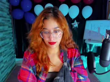 Catch me live as Gigimooon, age 24 yrs in premium male cam shows