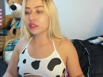Catch me live as Gigiprincesss, age 19 yrs in premium male cam shows
