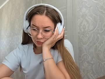 Live cam boy Glossy_kiss, 18 yrs – Hot Male Cams