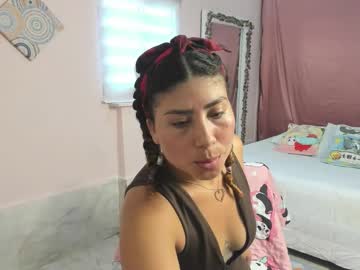 Gold_curlscb, 26 years old, Goal: ??Mornig guys lets have fun together muuh Fav patter 15, 25, 100 make me horny if you like me l ? #new #latina  #leggins #freckles #curly, webcam photo