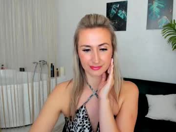 Feet Cams Live model Goldenlighte, age 33 streaming Foot Fetish VR