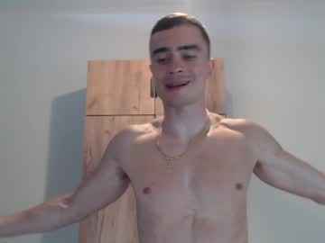 Feet Cams Live male performer goodgg229975 streaming now