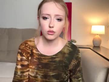 Grazynasoehl, 18 years old, Goal: lick lips close to the camera ? Hi, my name is Lana ! Glad to see u! #shy #new #18  #blonde #cute [27 tokens remaining], webcam photo