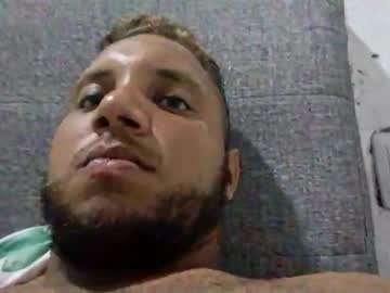 Guelti27 • colombiano80y • Estados Unidos • public