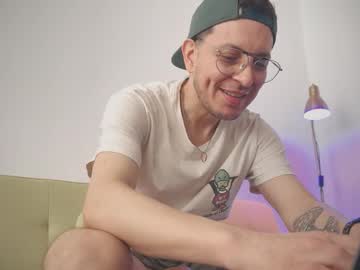 Guselectric big cock cam stud 39 yrs streaming live