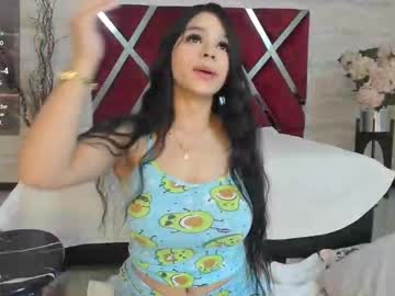Squirting cam girl Haileyduke age 19 yrs live now