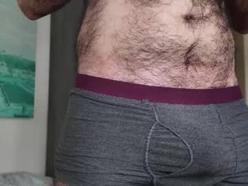 Hairyseduca • bigass • Europe • public