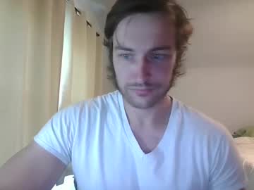 Live cam performer Handsumhung streaming now