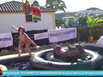 Live cam performer Hannahjames710 streaming now