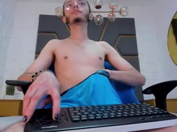 Hanner_aa, 18 years old, dance erotic [222 tokens left] In my silence the sound of your desire lives. #NEW #18 #showcum #bigcock #hairy #oil #teen #young, webcam photo