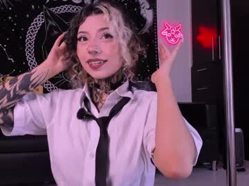 Feet Cams Live model Hazellwitch, age 19 streaming Foot Fetish VR