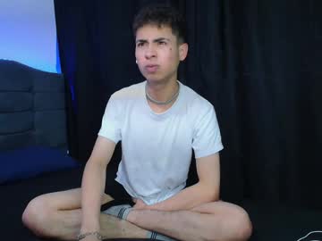 Hellcat_xx, 19 years old, #18 #young #bigcock #cum #muscle, webcam photo