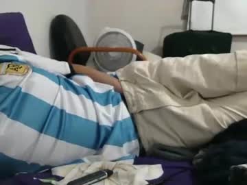 Horns1111 big cock cam stud 25 yrs streaming live
