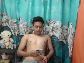 Skinny Asian cam girl Hot_dave69 live in HD