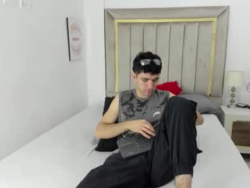 Hot_maiky big cock cam stud 21 yrs streaming live