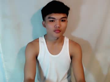 Skinny Asian cam girl Hotking_cummer live in HD