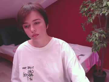 Hypequeen_, 18 years old, Welcome to me on this site! #new #18 #shy #skinny #nonude [15 tokens remaining], webcam photo