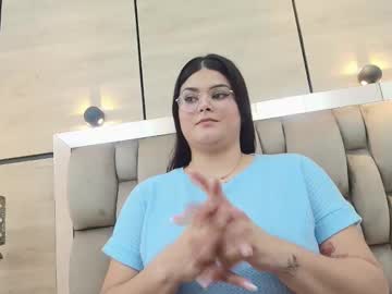 Im_mou_ • bigboobs25y • Antioquia, Colombia • public